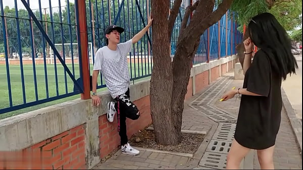 De camino a casa me encuentro a un amigo lo invito a un café y terminamos follando- HISTORIA COMPLETA