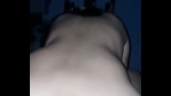 Culona me da sentones con su rico culote le hace venir dentro
